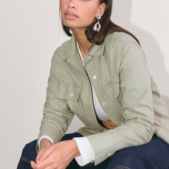 EVERLANE NWT The Boyfriend Shirt in Flannel, Seagrass, Size Medium - Picture 4 of 15